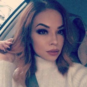 Meet your Posher, Destiny